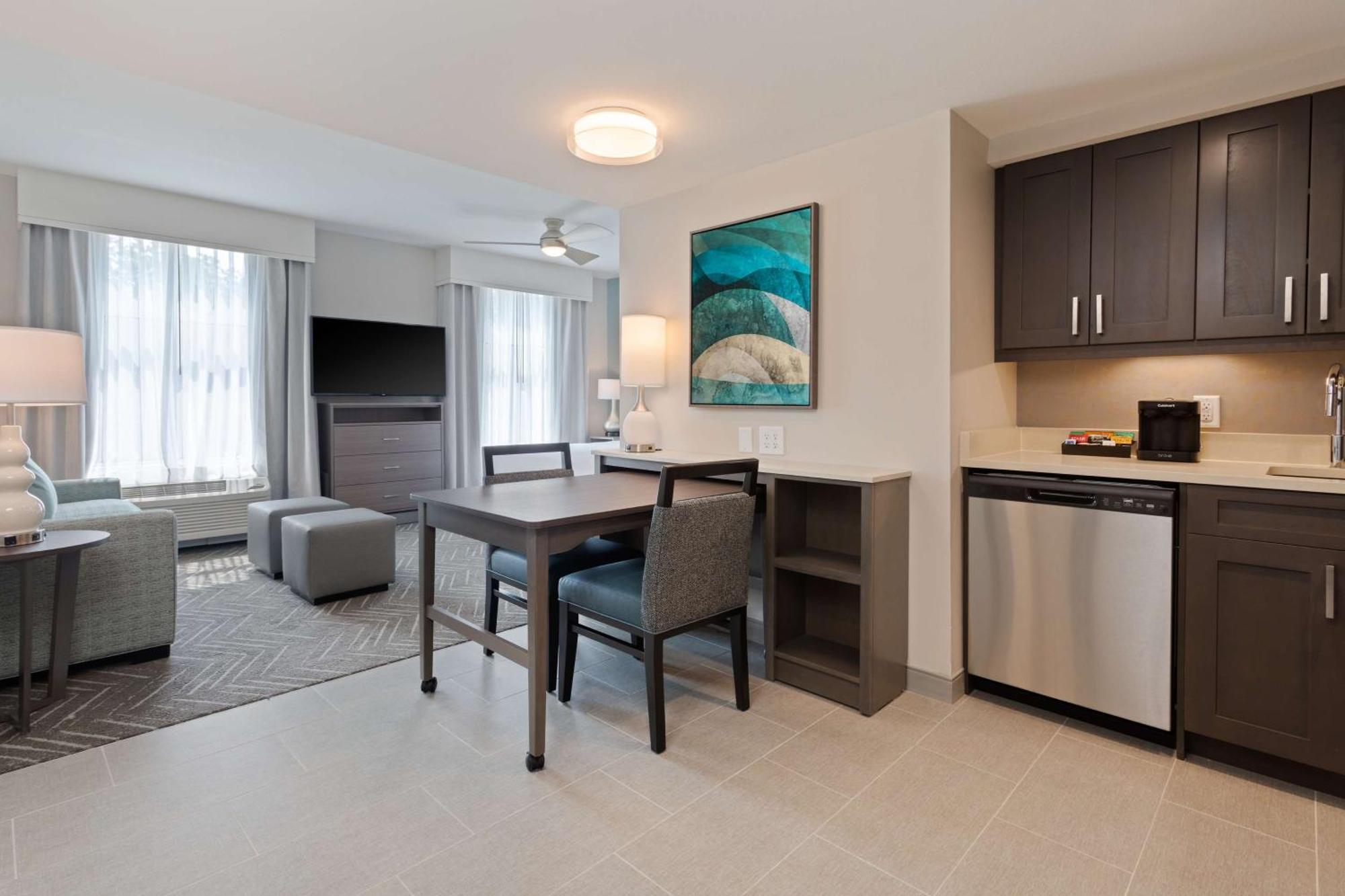 Hotel Homewood By Hilton Panama Beach, Fl