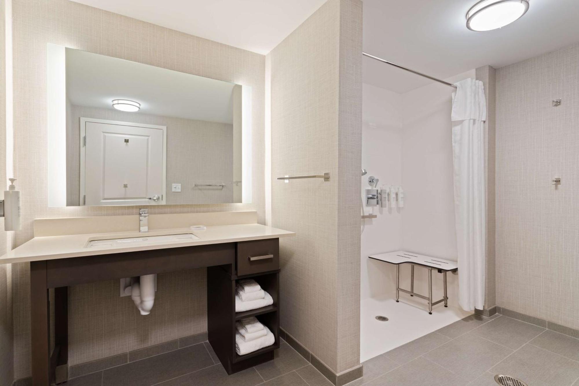 Hotel Homewood By Hilton Panama Beach, Fl
